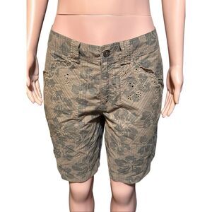 Pulp women floral mid rise shorts M